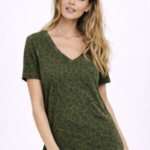 Victoria's Secret PINK V-Neck Short Sleeve Tee (Green Cheetah)